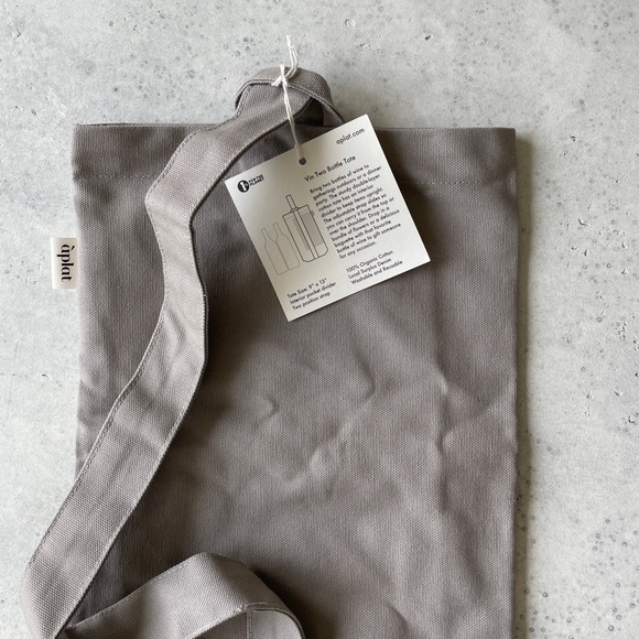 NWT Aplat Single Bottle Tote in Stone - Picture 4 of 5
